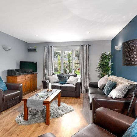 Hassop Cottage - Darwin Lake Holiday Village Матлок Экстерьер фото